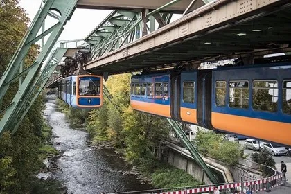 德国不寻常的火车 Schwebebahn